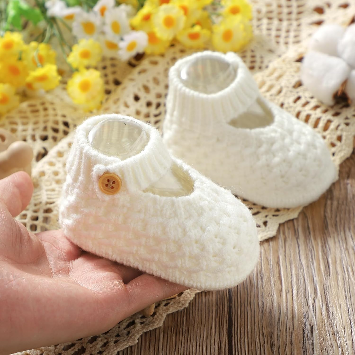 Perfect Fit Cozy Adorable Baby Booties for Newborns